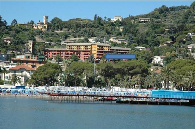 Residence Eurotel Da Nella E Stefano Rapallo Exteriör bild